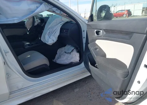 2022 Honda Civic Lx z USA, uszkodzony, nr VIN 2HGFE2F24NH522568